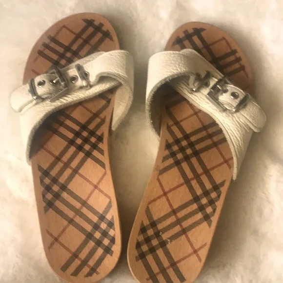 Burberry White Leather Slides - Picture 1 of 5